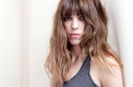 Lou Doillon is touring for OohLaLA! Festival.