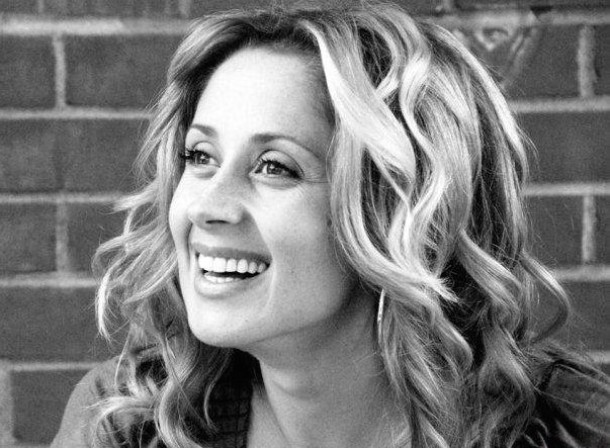 Lara Fabian’s US Spring Tour Contest.