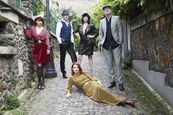 Nouvelle Vague Cover “I Could be Happy”, debut in Brooklyn Vegan